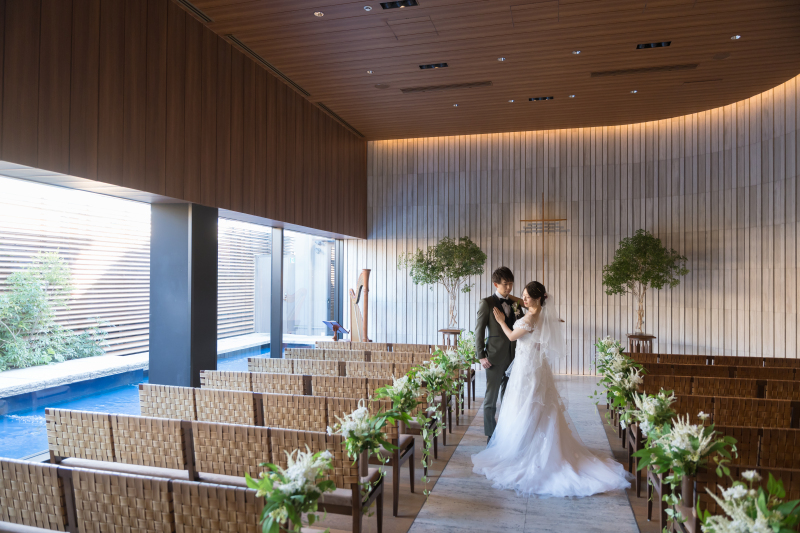 光を纏う佇まい