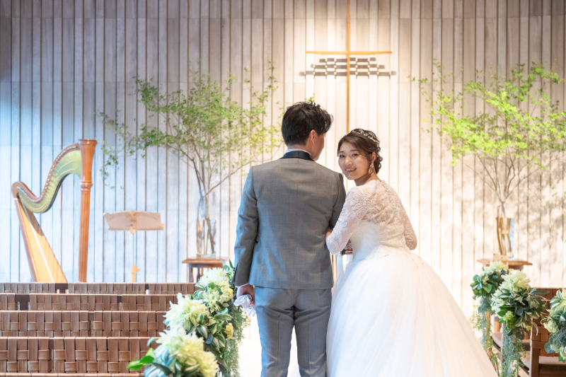 デザイナーズチャペルで振り向きショット！