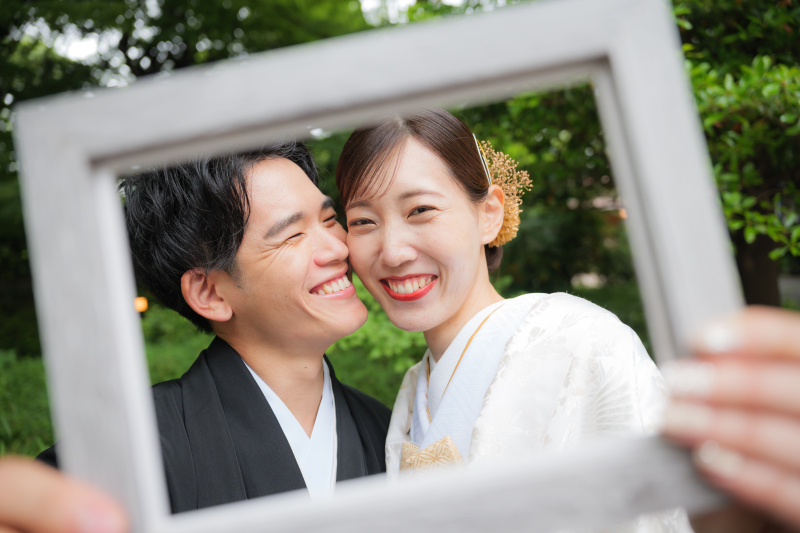 寄り添っているおふたり