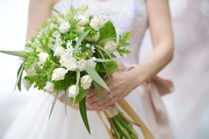 雨の雫が煌めくブーケ