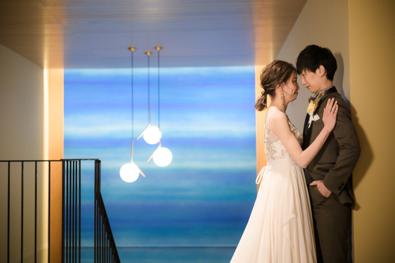 動きを抑えた構図