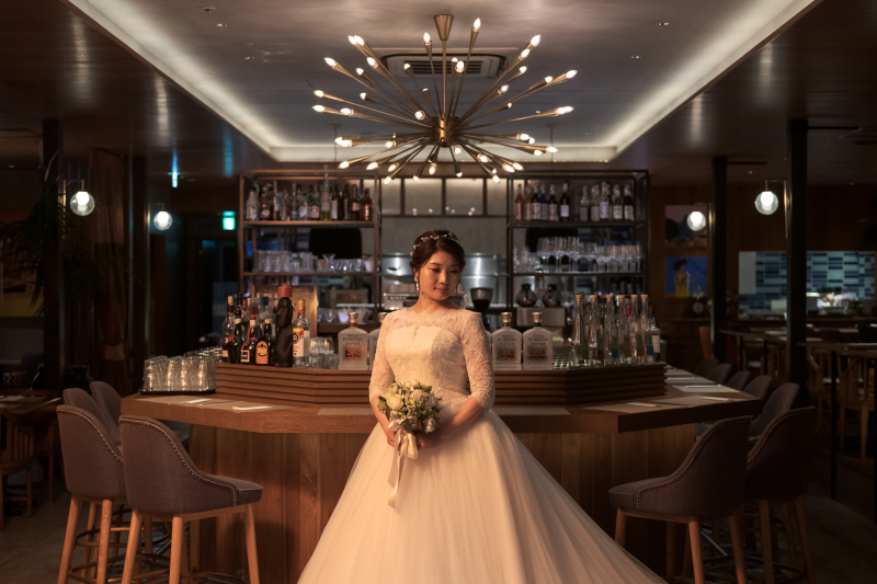 レストランのバーカウンター