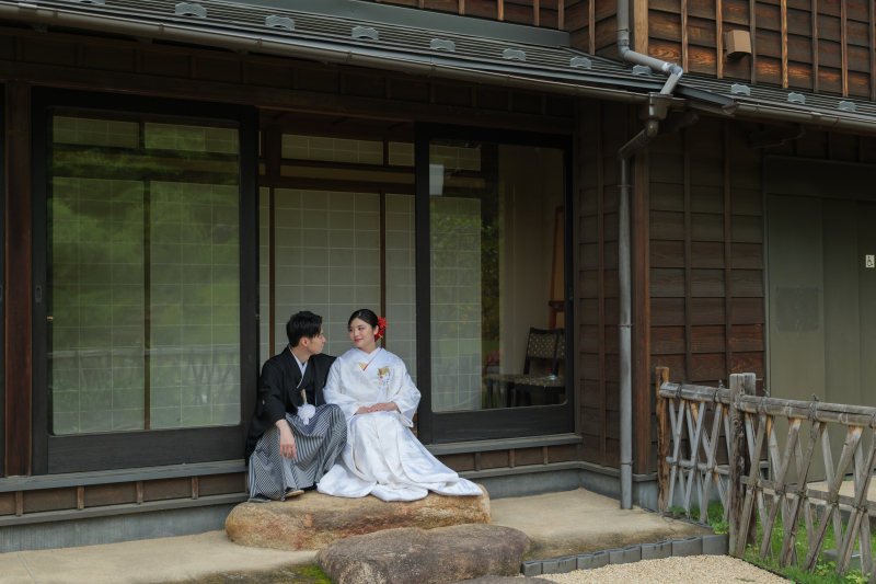 縁側に差す午後の光