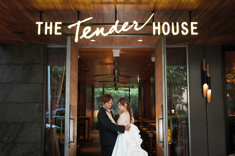 エントランスで描くモダンな一枚