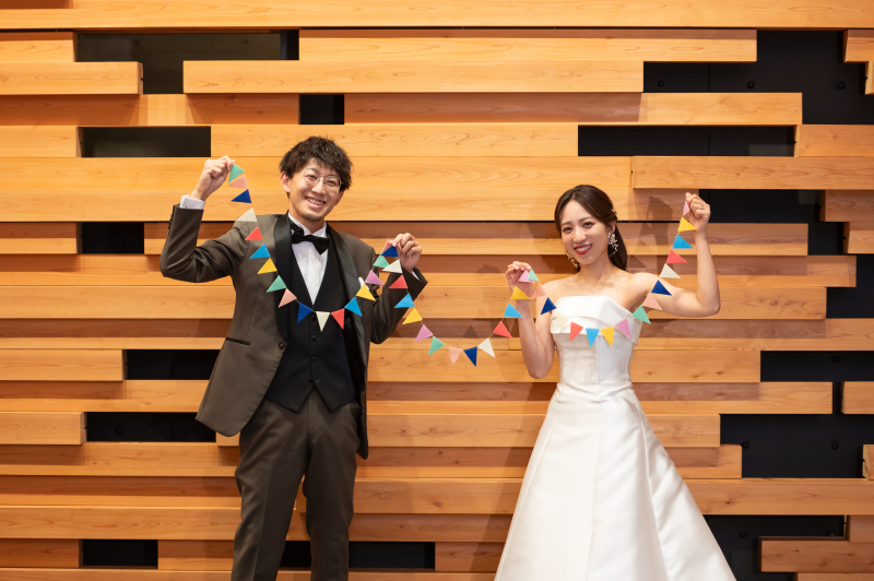 カラフルなガーランドで華やかに