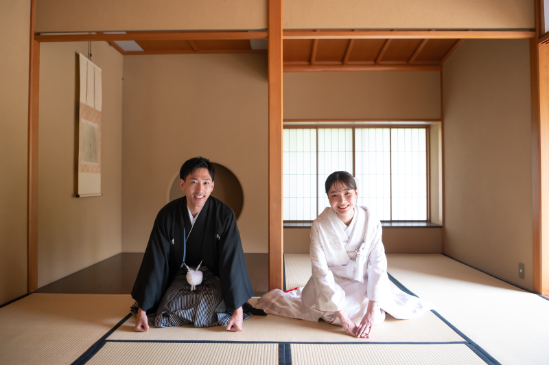 伝統が薫る茶室での一枚