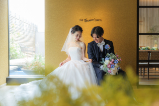 洋装×館内ロケーション