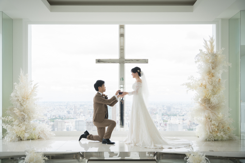 チャペルで誓う静かな瞬間