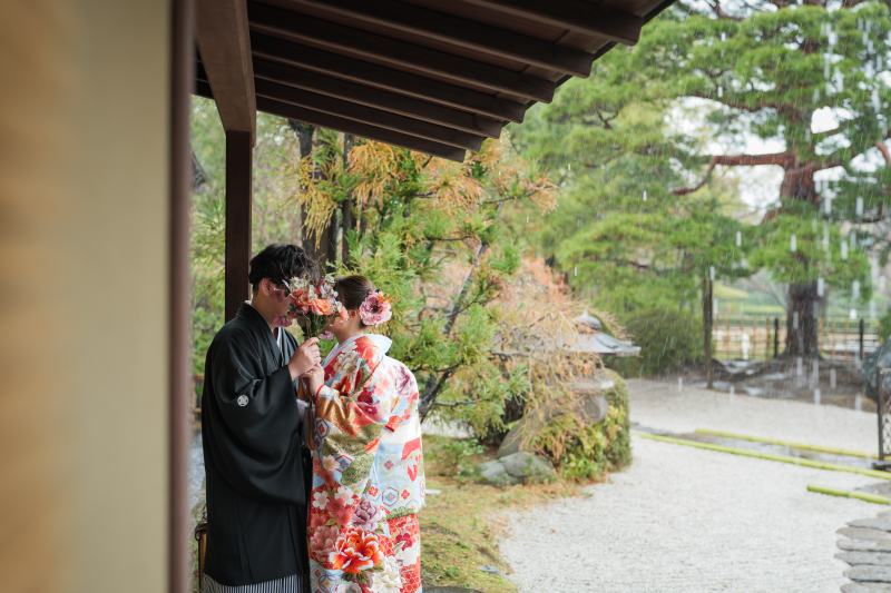 緑に包まれる余白