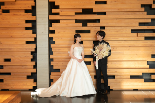 STYLE＋東京_《木材会館》木の温もりを感じる大人フォト