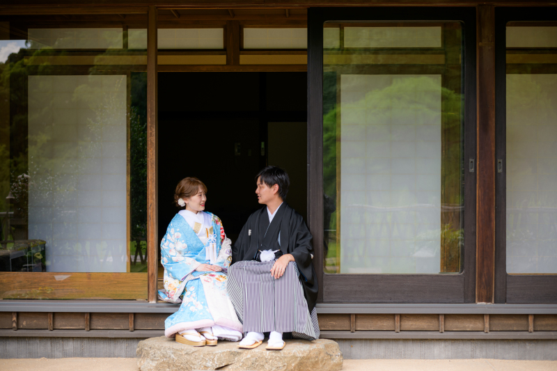  【選べる｜色打掛&times;ロケーションフォト】色打掛&times;紋付、ヘアメイク、ロケーション移動・申請費、データ100枚付