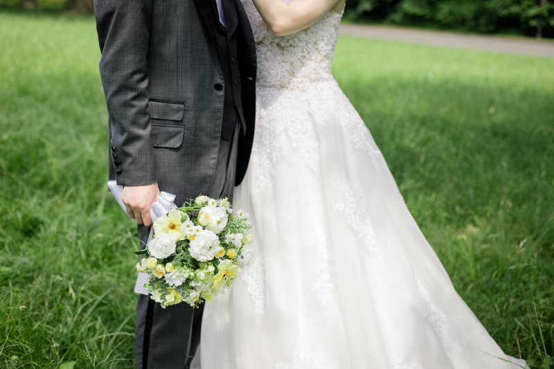 【新緑ロケーションフォト】上質ドレス×タキシード,ヘアメイク,データ100枚,移動費,撮影申請費込