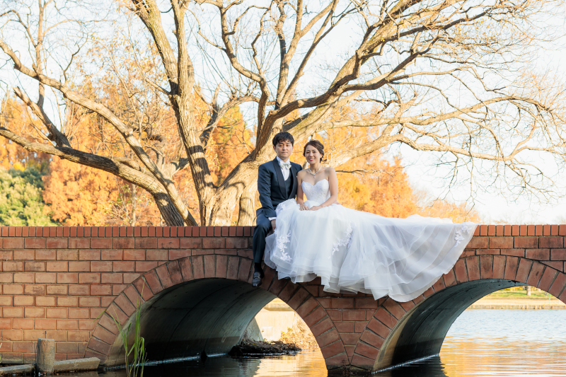 【洋装*紅葉ロケーションフォト】新郎新婦洋装1着ずつ,ヘアメイク,データ100カット,全データレタッチ付き,移動費,撮影申請費込