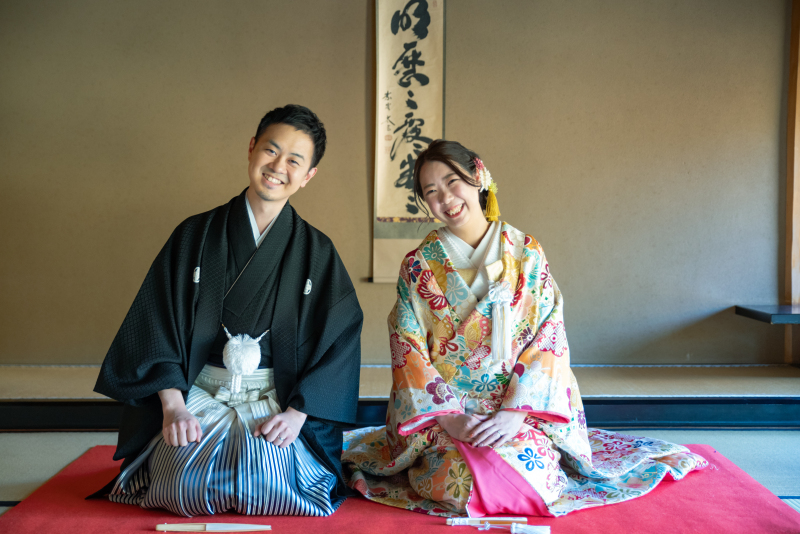 【色打掛×ロケーションフォト】和装1着ずつ,ヘアメイク,データ100枚,移動費、撮影申請費込
