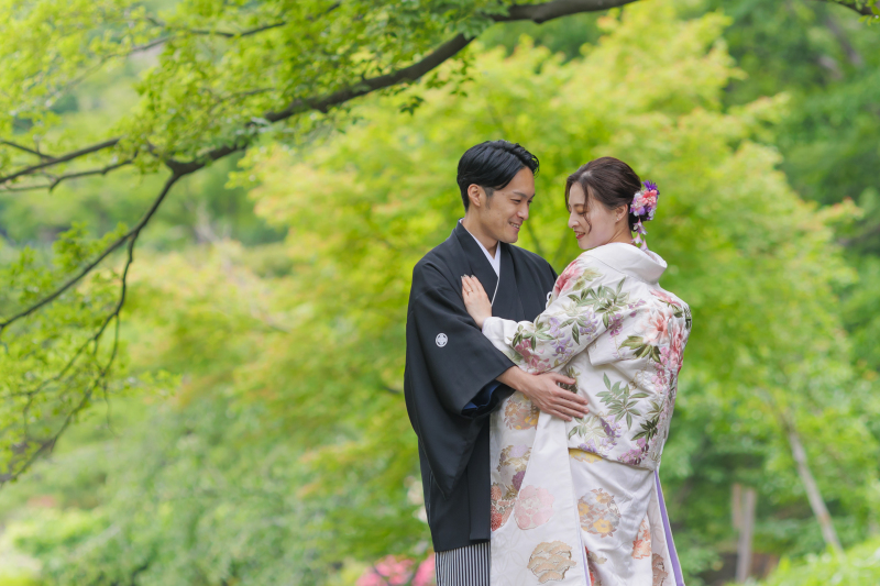 【色打掛×ロケーションフォト】和装1着ずつ,ヘアメイク,データ100枚,移動費、撮影申請費込