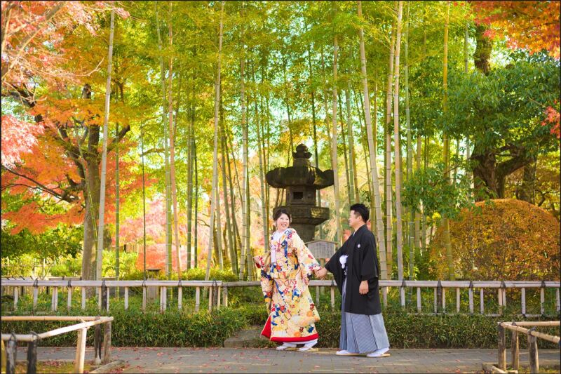 【和装*紅葉ロケーションフォト】新郎新婦和装1着ずつ,ヘアメイク,データ100カット,全データレタッチ付き,移動費,撮影申請費込