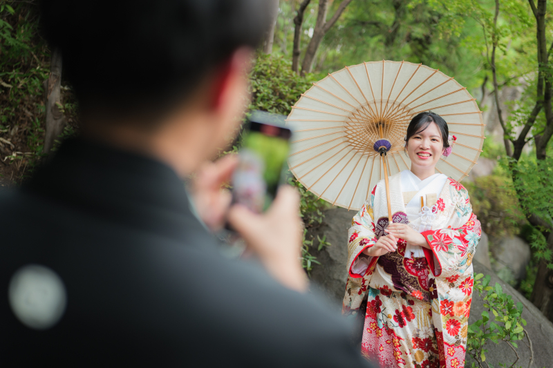  【選べる｜色打掛&times;ロケーションフォト】色打掛&times;紋付、ヘアメイク、ロケーション移動・申請費、データ100枚付