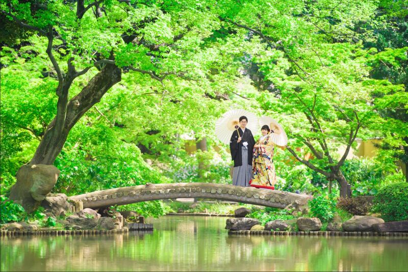 【色打掛×ロケーションフォト】和装1着ずつ,ヘアメイク,データ100枚,移動費、撮影申請費込