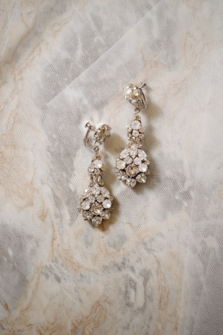 ビジューイヤリング