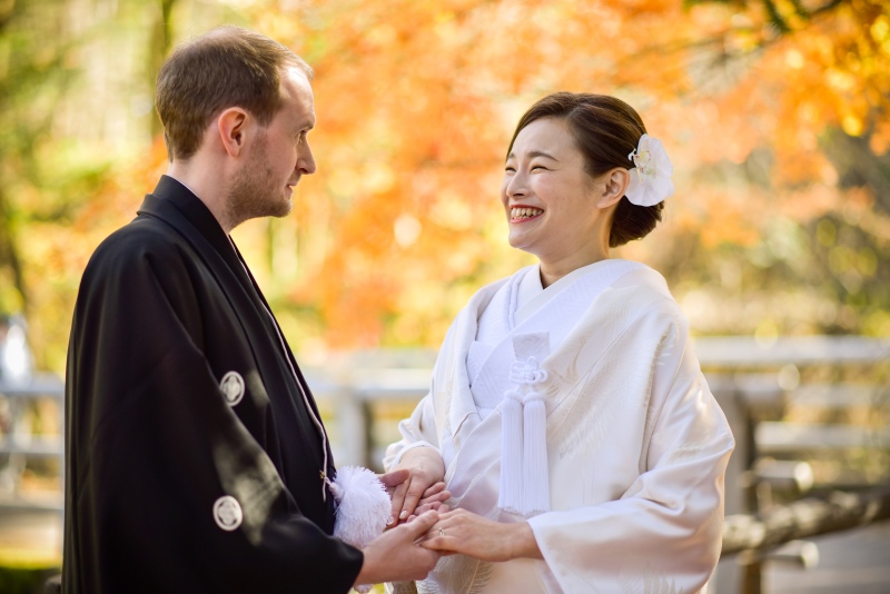 ふたり向かい合って