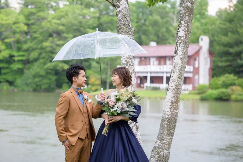 撮影のスタートは雨模様