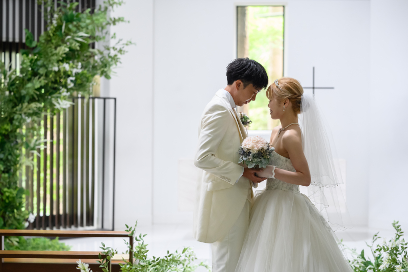 明るいチャペルで