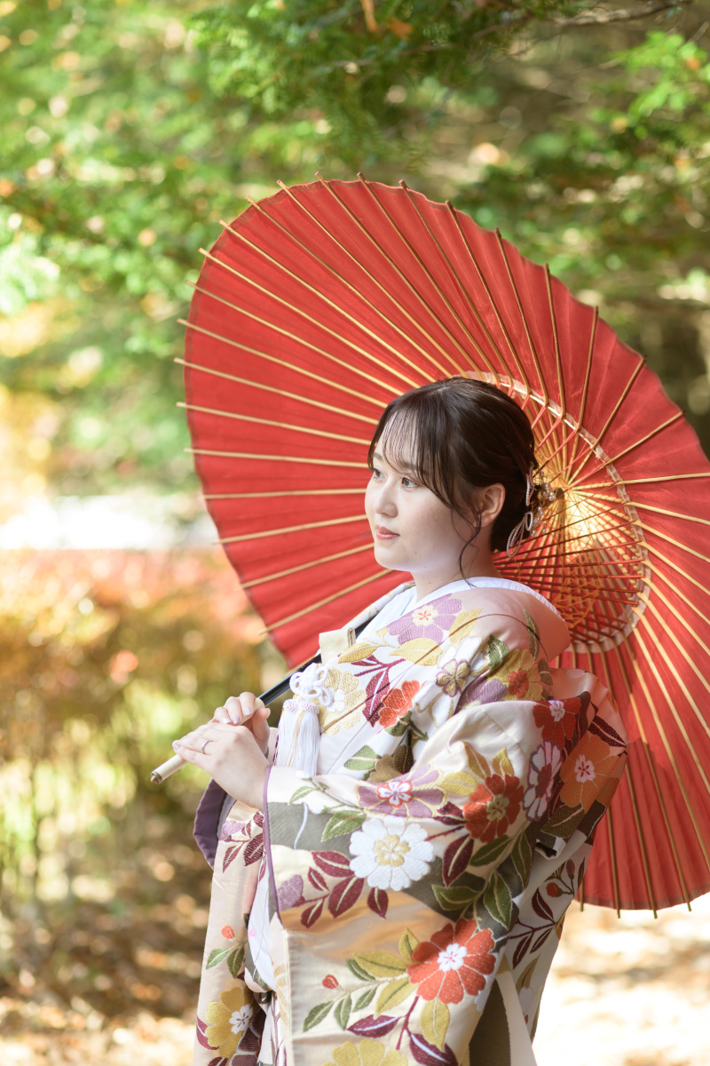 鮮やかな色打掛と