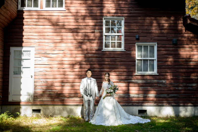 ウェディングドレス×ロケーション・チャペル