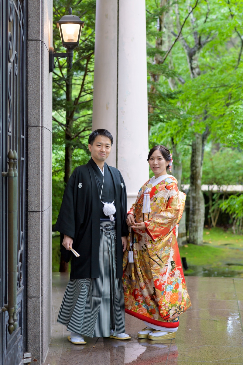 クラシカルな館内と