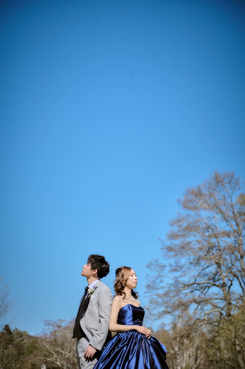 空を仰ぐおふたり