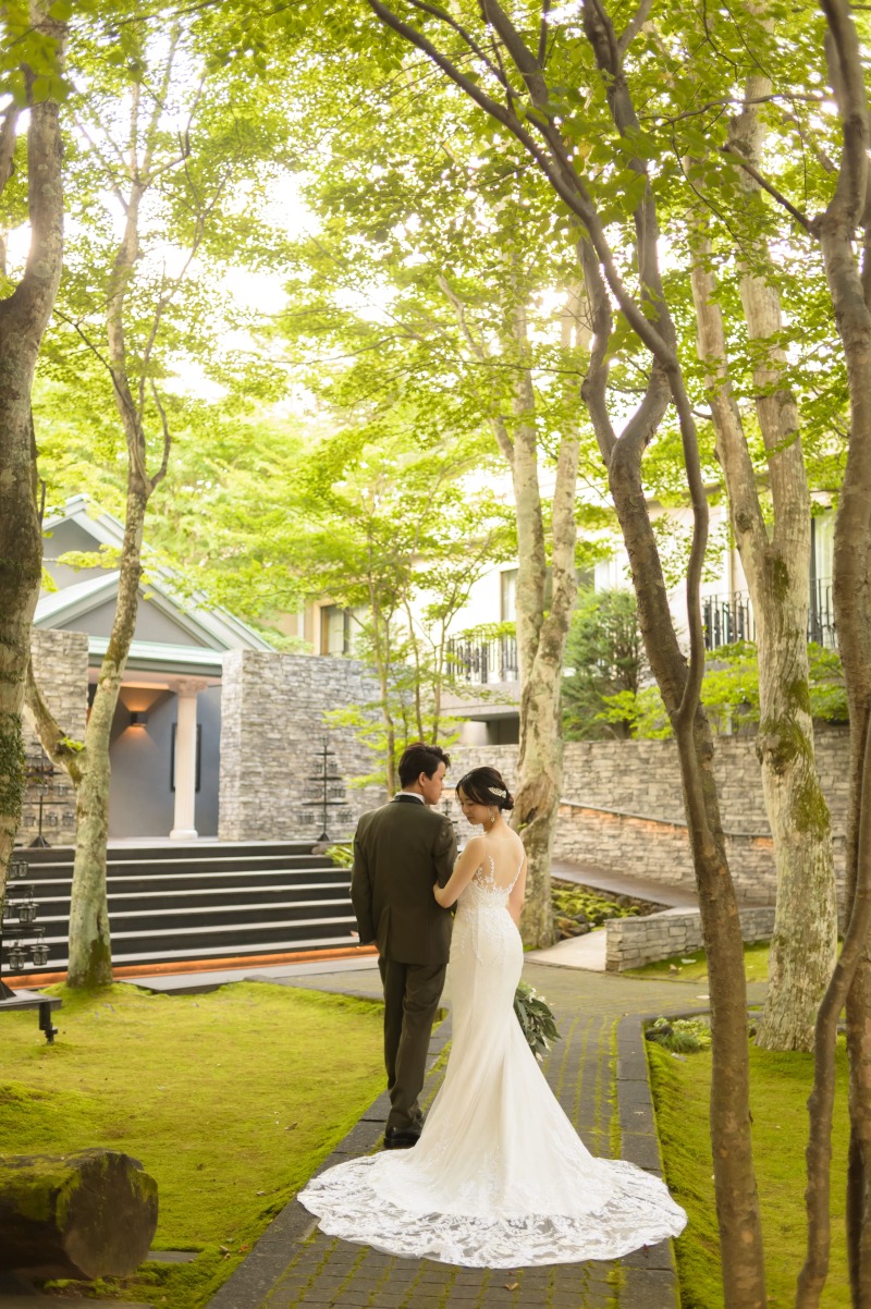 新緑の緑に囲まれて