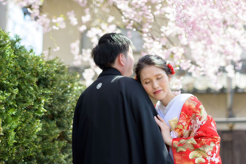 満開の桜とともに