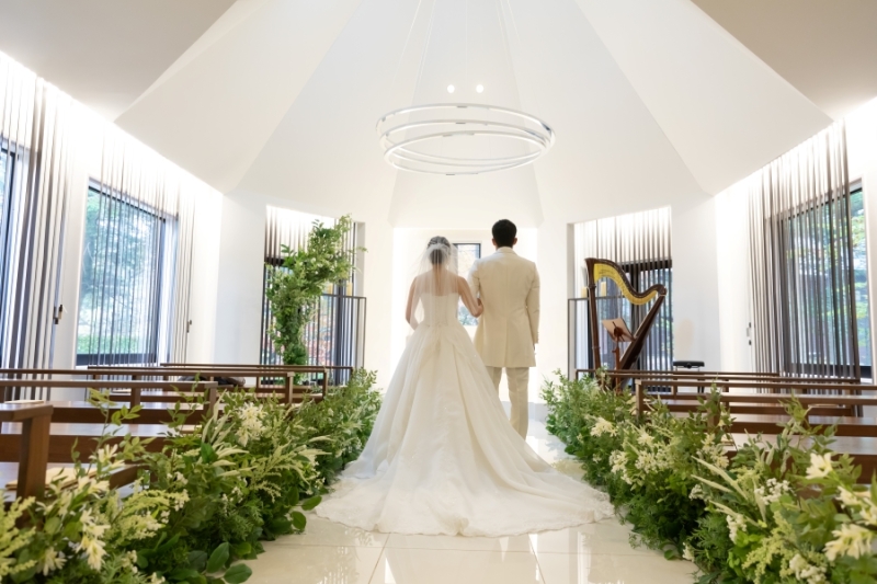 バージンロードを歩きながら