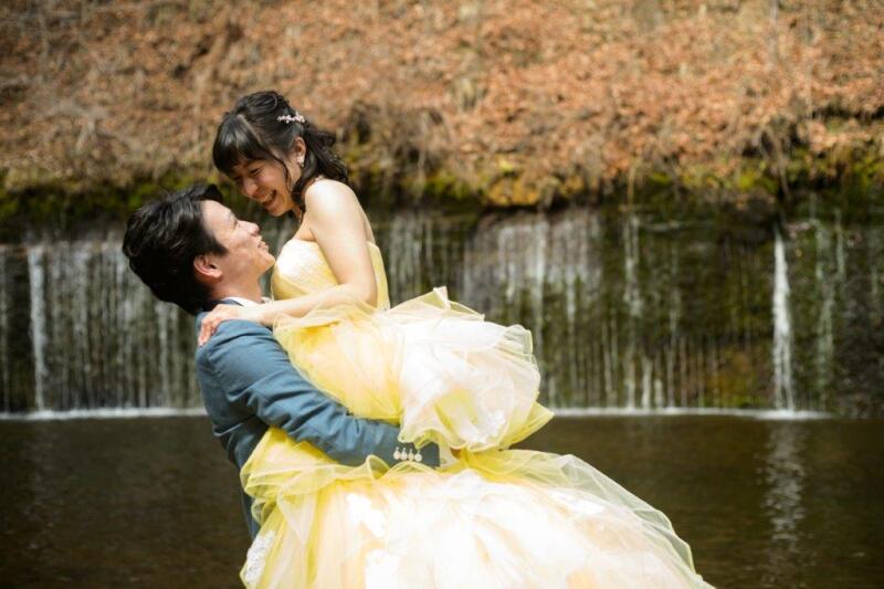 STYLE+軽井沢_カラードレスが豊富