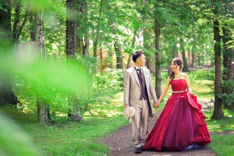 STYLE+軽井沢_カラードレスが豊富