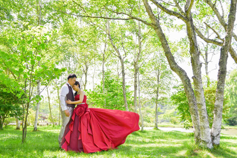 STYLE+軽井沢_カラードレスが豊富