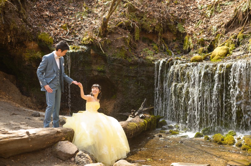 STYLE+軽井沢_カラードレスが豊富