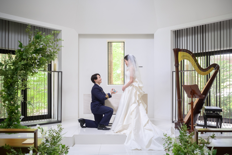 2025年内撮影|新婦衣装グレードアップ差額半額【チャペル&中庭撮影】上質ドレス×タキシード、ヘアメイク、写真データ100枚