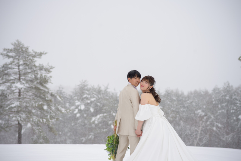 ※冬季おすすめロケーション【浅間牧場撮影プラン】選べるドレス×タキシード、ヘアメイク、移動費、申請費込み