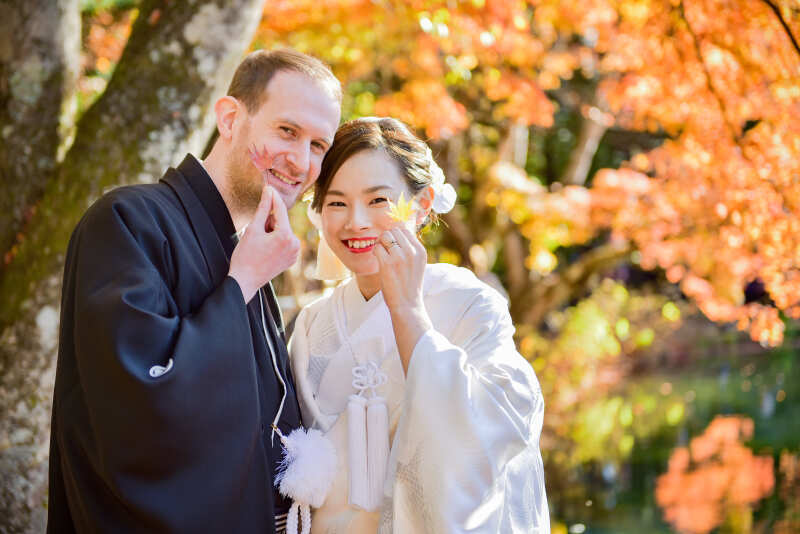※残り僅か※【紅葉満開フォトプラン】白無垢or色打掛×紋付袴、ヘアメイク、写真データ100枚 ※天候保証付