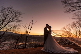 【飯綱山公園撮影プラン】選べる上質ドレス×タキシード、ヘアメイク、データ100枚