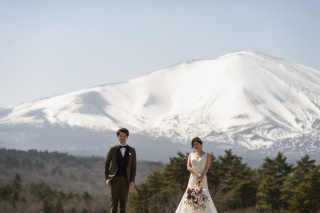 直近割|11月末迄撮影限定「新婦衣装追加料金なし」【洋装ロケーション】選べる上質ドレス×タキシード、ヘアメイク、データ100枚
