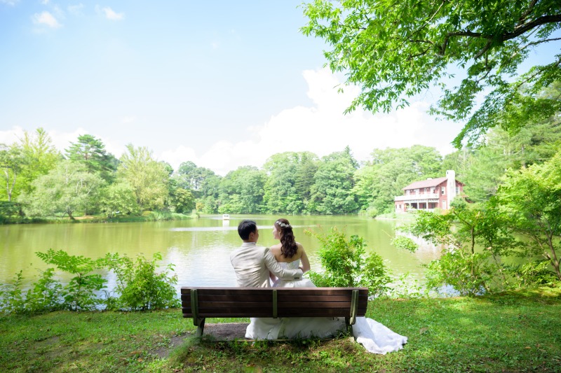 2025年内撮影|新婦衣装グレードアップ差額半額【洋装×ロケーションフォト】衣装,ヘアメイク,データ100枚,移動費,申請費込み