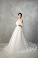 Radiance ＋ Puff Sleeves