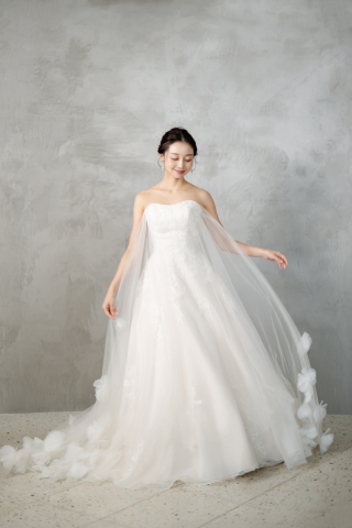Radiance ＋ Overskirt