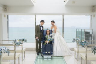 洋装×チャペル、館内ロケーション