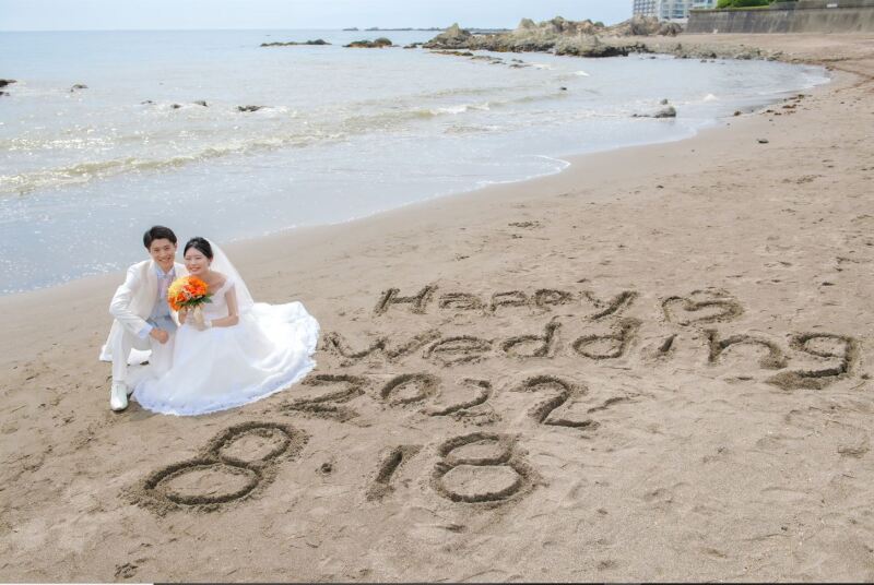 洋装×海岸ロケーション