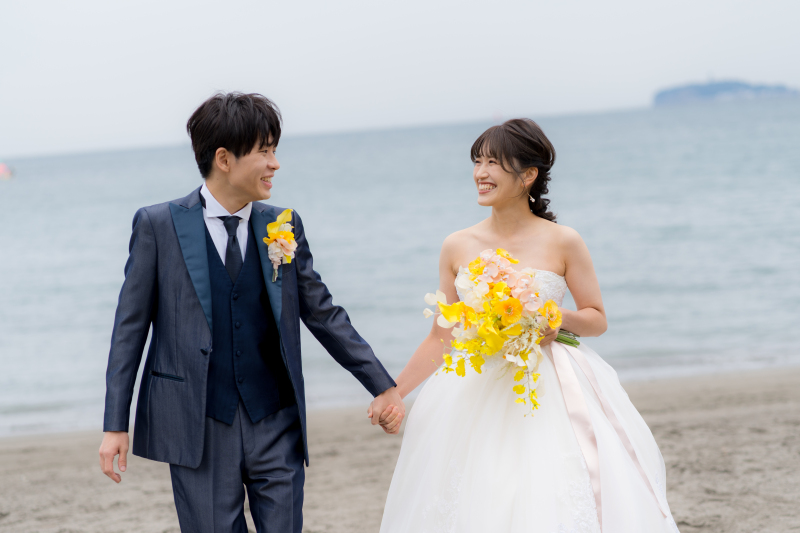 手を取り合う穏やかな時間