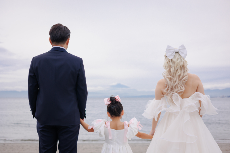 水平線を望む並び姿