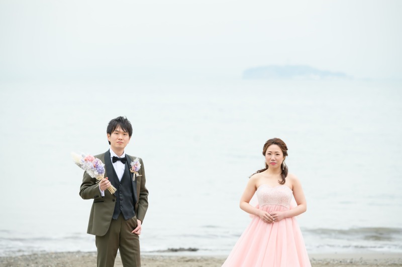 森戸海岸をバックに